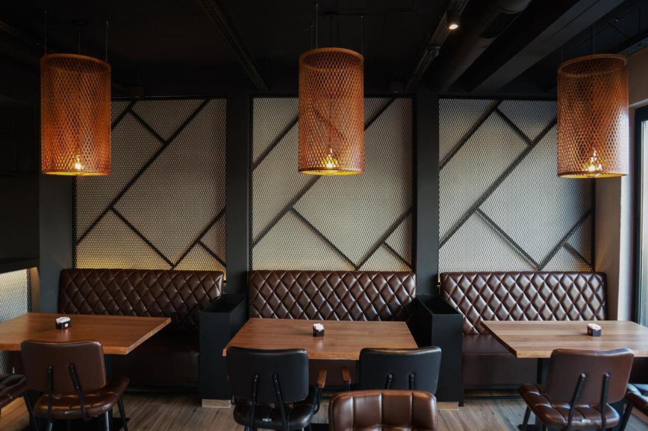 Baz'Hur Boutique Hotel Kukes Екстер'єр фото