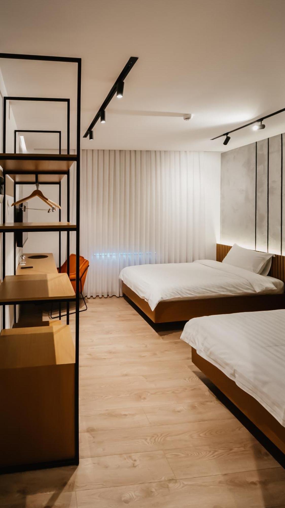 Baz'Hur Boutique Hotel Kukes Екстер'єр фото