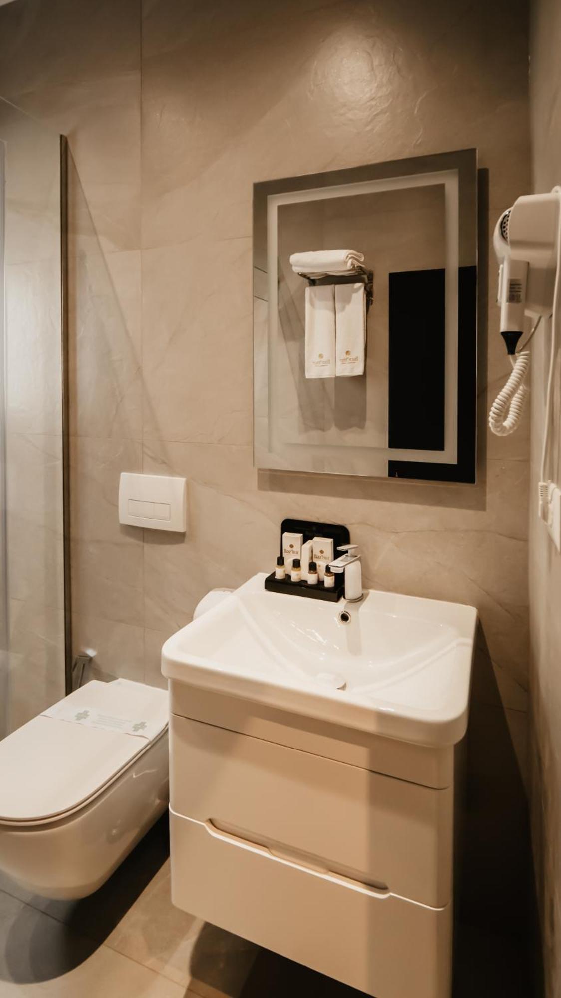 Baz'Hur Boutique Hotel Kukes Екстер'єр фото