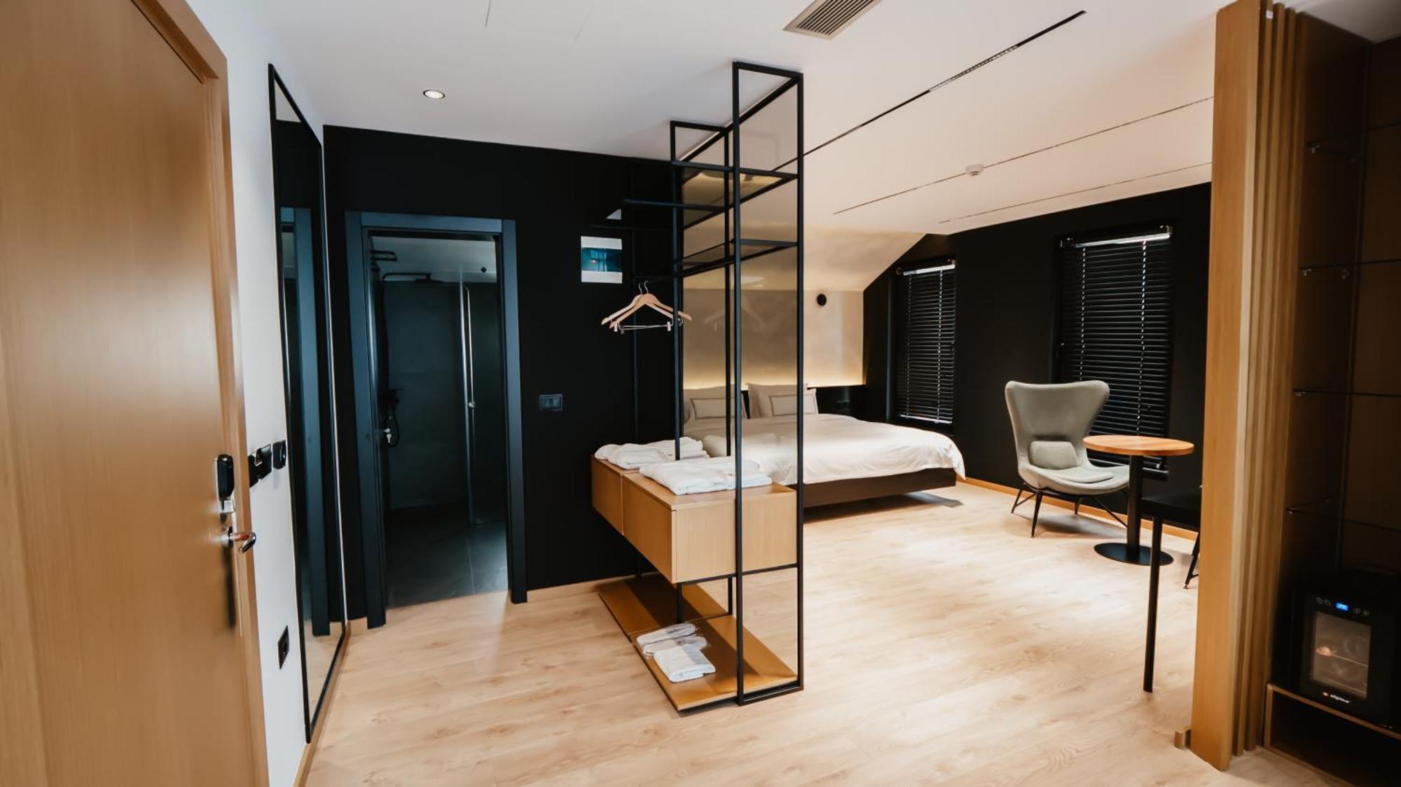 Baz'Hur Boutique Hotel Kukes Екстер'єр фото
